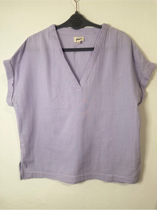 Tops - The Coastal Daily Lavender Top M/L